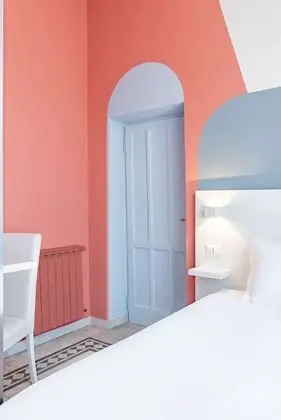 Economy Tek Büyük veya İki Ayrı Yataklı Oda