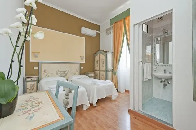 Standard Tek Büyük veya İki Ayrı Yataklı Oda