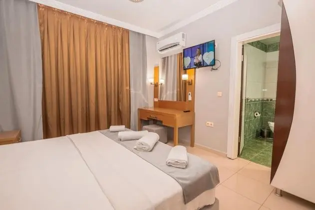 Deluxe Double Oda, Şehir veya Dağ Manzaralı, Balkonlu