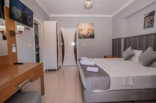Deluxe Double Oda, Şehir veya Dağ Manzaralı, Balkonlu