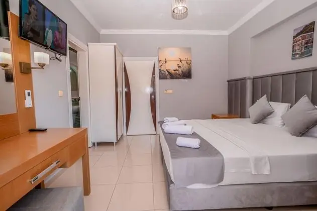 Deluxe Double Oda, Şehir veya Dağ Manzaralı, Balkonlu