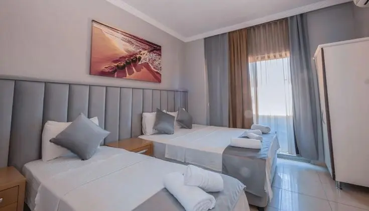Deluxe Triple Room, Şehir veya Dağ Manzaralı, Balkonlu