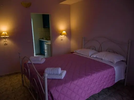 Deluxe Tek Büyük Yataklı Oda, Avlu Manzaralı