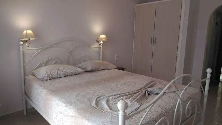 Deluxe Tek Büyük Yataklı Oda, Avlu Manzaralı