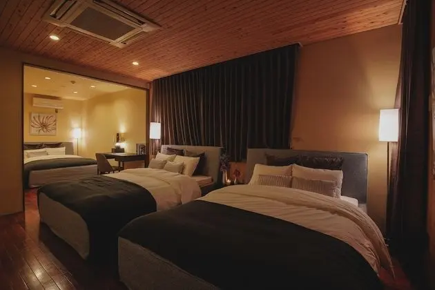 Ev (Resort Chatan)