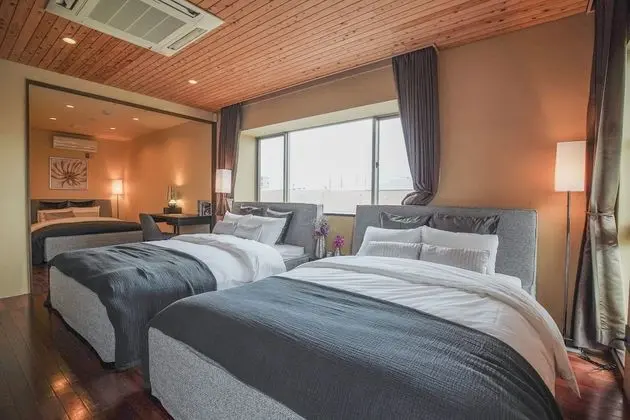 Ev (Resort Chatan)