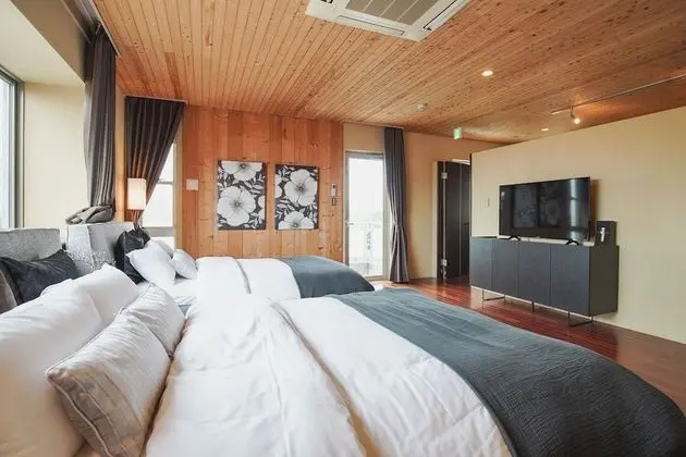 Ev (Resort Chatan)