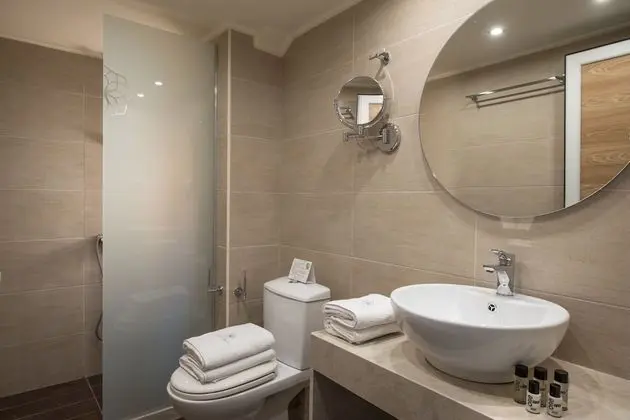 Basic Oda, 1 Yatak Odası, Kısmi Deniz Manzaralı