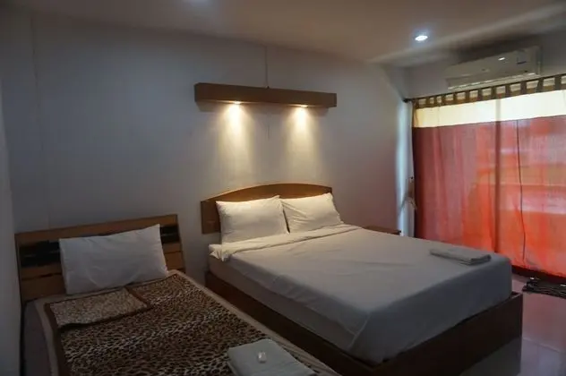 Üç Kişilik Oda