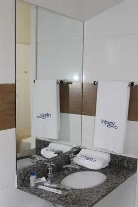 Büyük Yataklı Tek Kişilik Oda