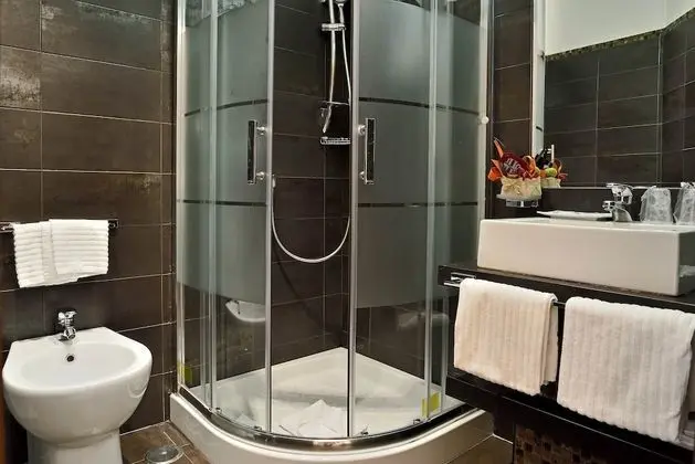 Superior Tek Büyük Yataklı Oda