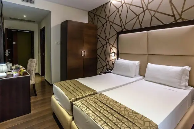 Tek Büyük Yataklı Oda