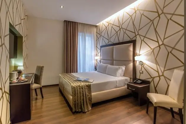 Tek Büyük Yataklı Oda