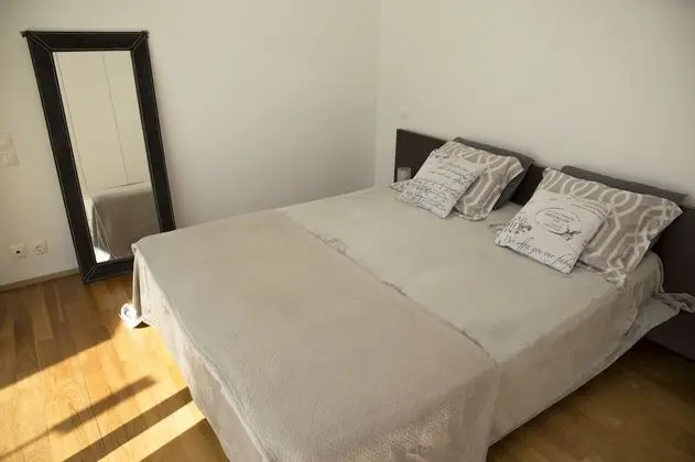 Deluxe Apart Daire, Bahçe Manzaralı
