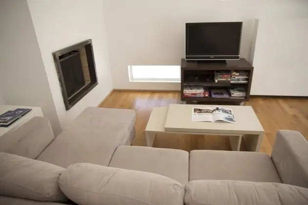 Deluxe Apart Daire, Bahçe Manzaralı