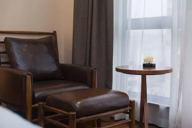 Premium Tek Büyük Yataklı Oda