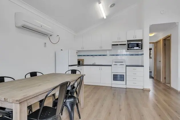 Deluxe Kulübe, 1 Yatak Odası, Sigara İçilmez, Küçük Mutfak (Deluxe Cabin)