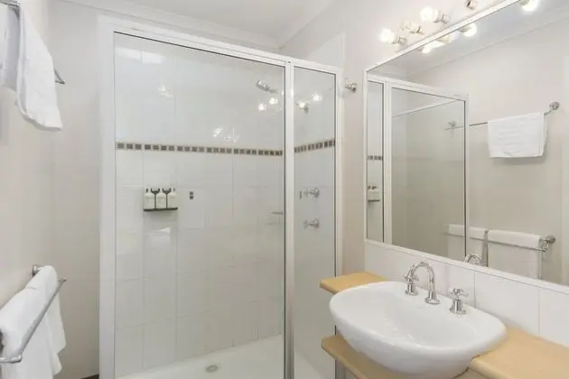 Villa, 2 Yatak Odası, Denize Sıfır (5B)
