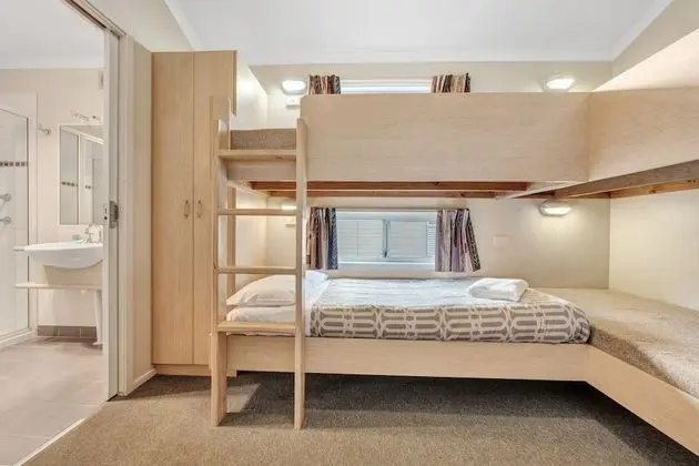 Villa, 2 Yatak Odası, Denize Sıfır (5B)
