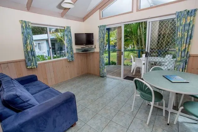 Villa, Havuz Kenarı