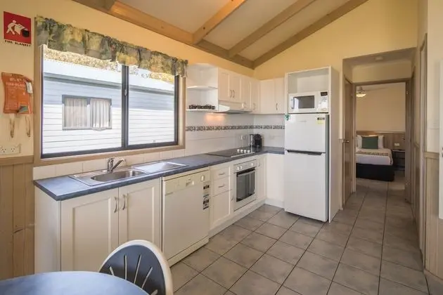 Villa (Waterfront Villa 1 night)