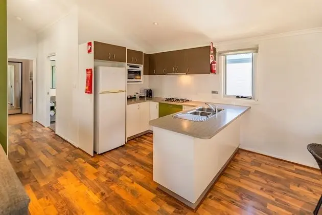 Superior Villa, Göl Kenarı