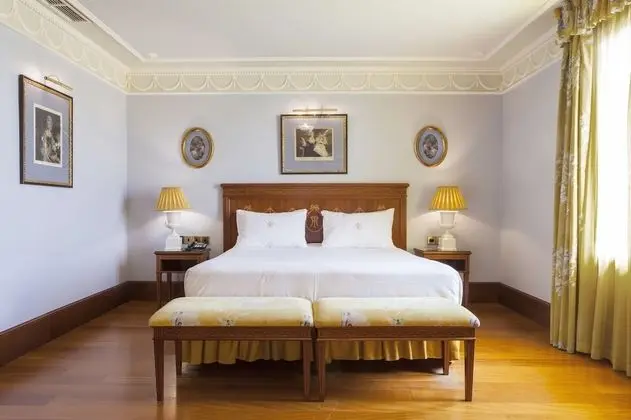 Premium Oda (2 adults + 1 child)