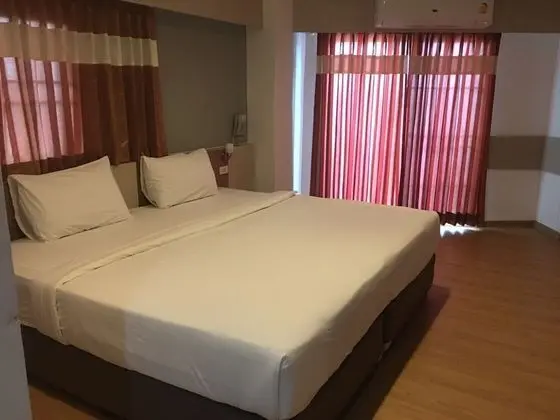 City Tek Kişilik Oda, 1 En Büyük (King) Boy Yatak