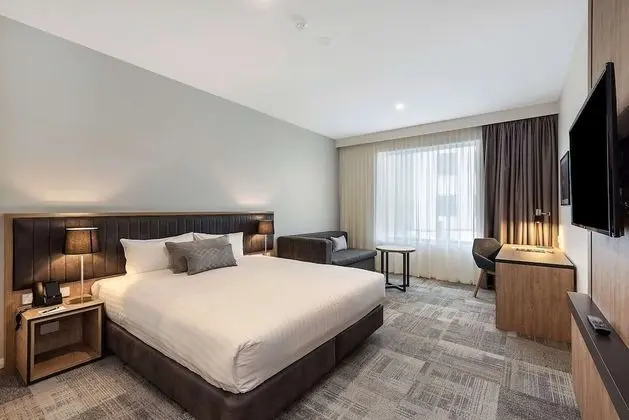 1 Bed Deluxe