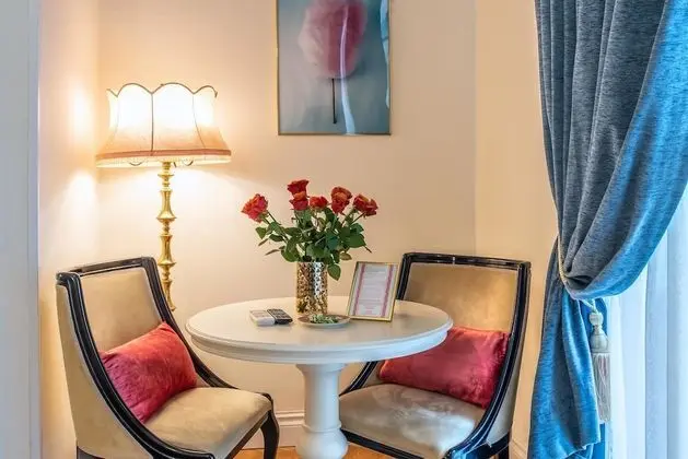 Junior Süit, Şehir Manzaralı