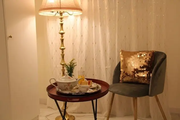 Tek Büyük Yataklı Oda, Sıcak Su Havuzu, Avlu Manzaralı