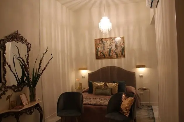 Tek Büyük Yataklı Oda, Sıcak Su Havuzu, Avlu Manzaralı