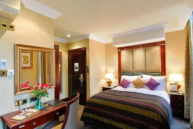 1 Çift ​​kişilik Yatak Club