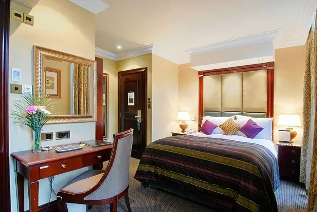 1 Çift ​​kişilik Yatak Club