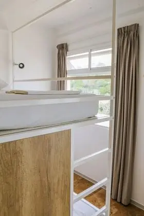 Ortak Ranzalı Oda, Sadece kadınlar için (10 beds)