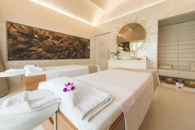 Luxury Villa, 3 Yatak Odası, Okyanus Manzaralı, Denize Sıfır (Collectors)