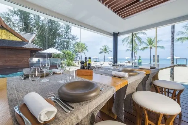 Luxury Villa, 3 Yatak Odası, Okyanus Manzaralı, Denize Sıfır (Collectors)