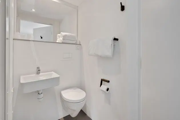Üç Kişilik Oda