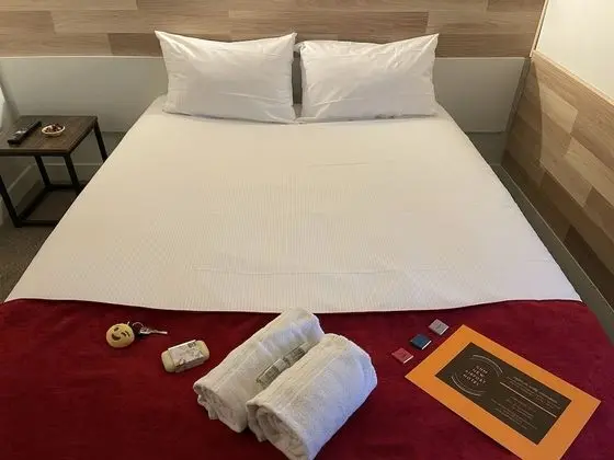 Standard Tek Büyük Yataklı Oda