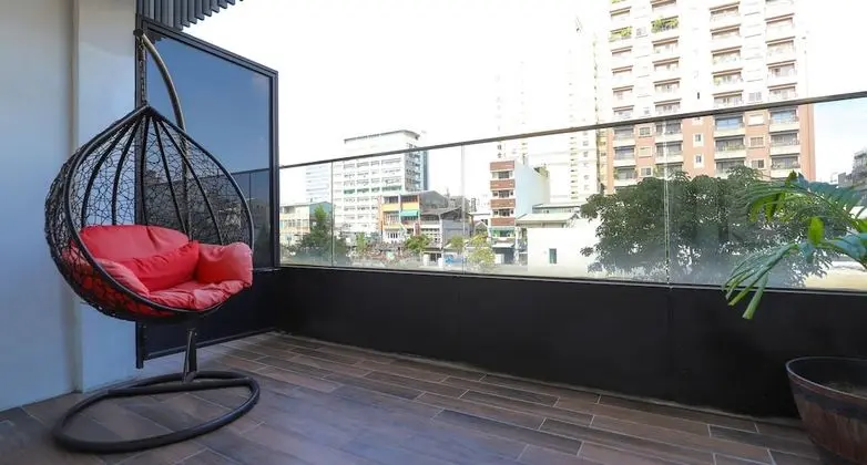 Deluxe Tek Büyük Yataklı Oda, Balkon