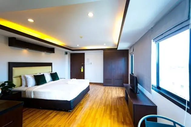 Executive Oda (Initial (check in 2 pm - 12 am) )