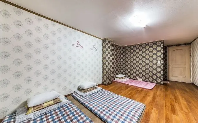 Oda (Korean-style Ondol Room)