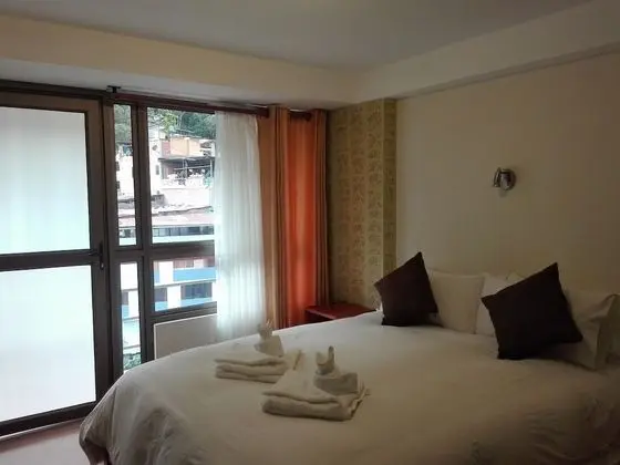 Tek Büyük Yataklı Oda, Balkon