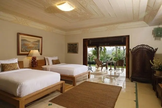 Signature Villa