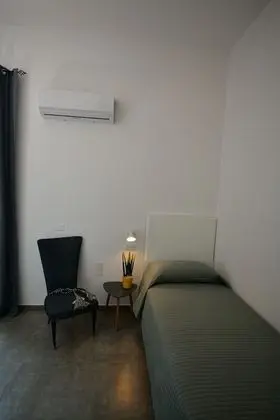 Deluxe Tek Büyük veya İki Ayrı Yataklı Oda, Havuz Manzaralı