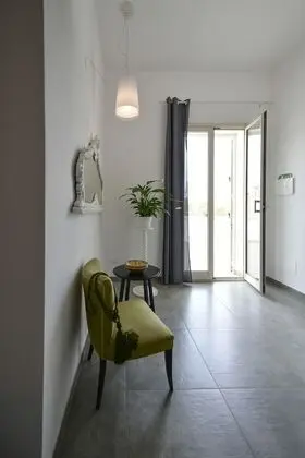 Deluxe Tek Büyük Yataklı Oda, Havuz Manzaralı