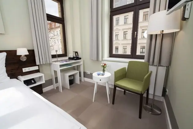 Classic Tek Büyük Yataklı Oda