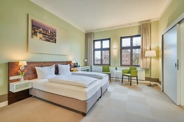 Comfort Tek Büyük Yataklı Oda