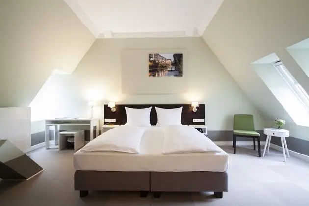 Comfort Tek Büyük Yataklı Oda