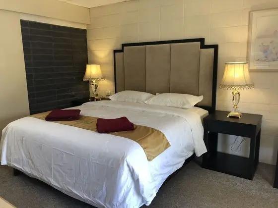 Premium Tek Büyük Yataklı Oda